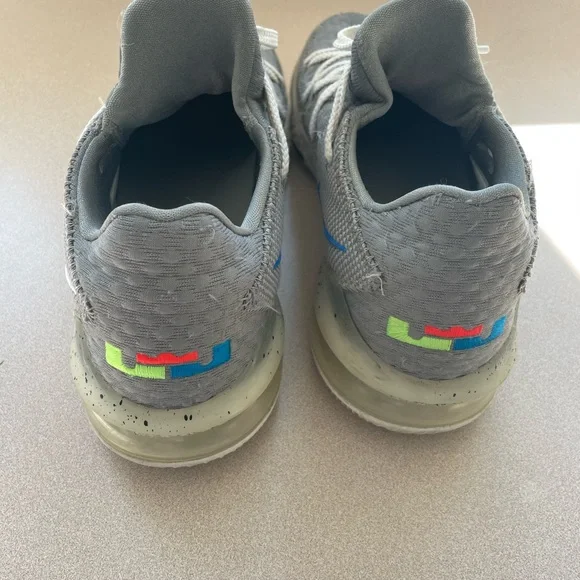 Nike Lebron XVII Low Lace Up Athletic Shoe - Picture 2 of 5